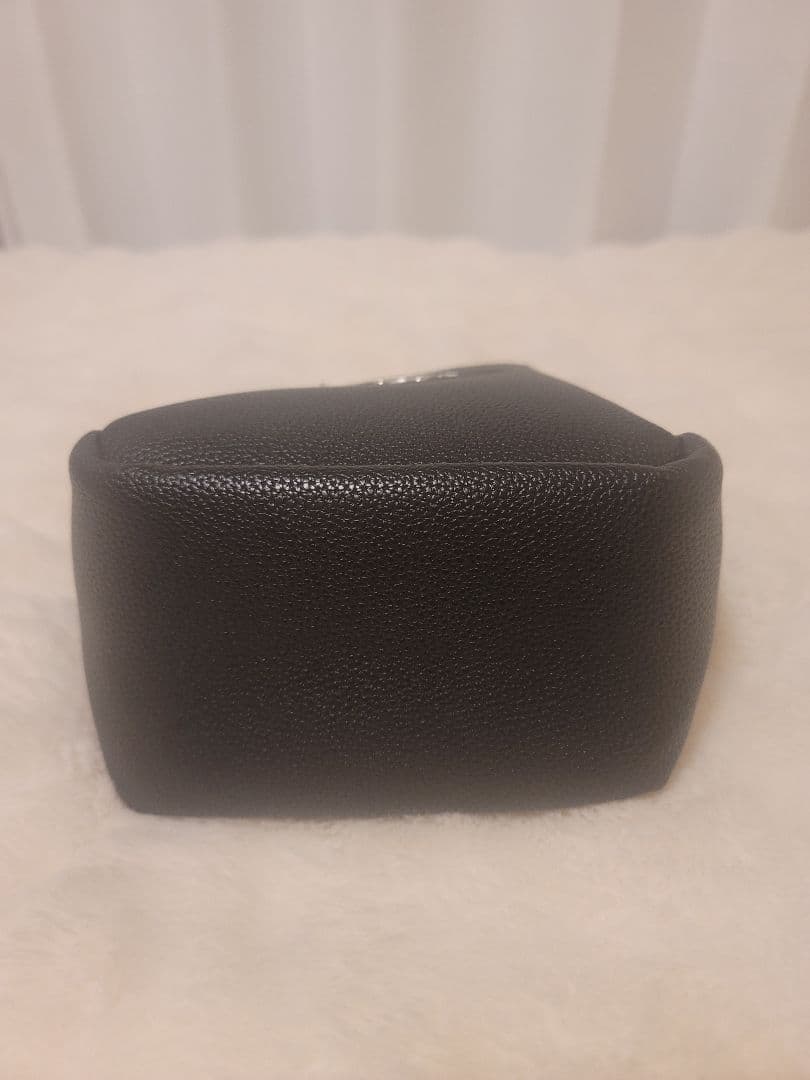 ノベルティ PRADA ミニトートバッグ ブラック