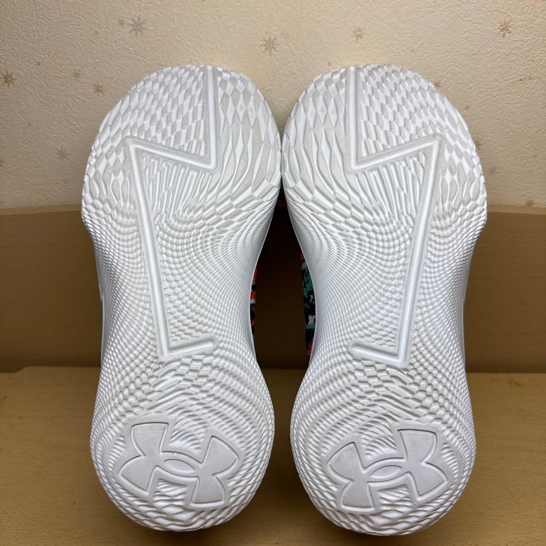 Under Armour カリー1low flotroバスケットボールシューズ