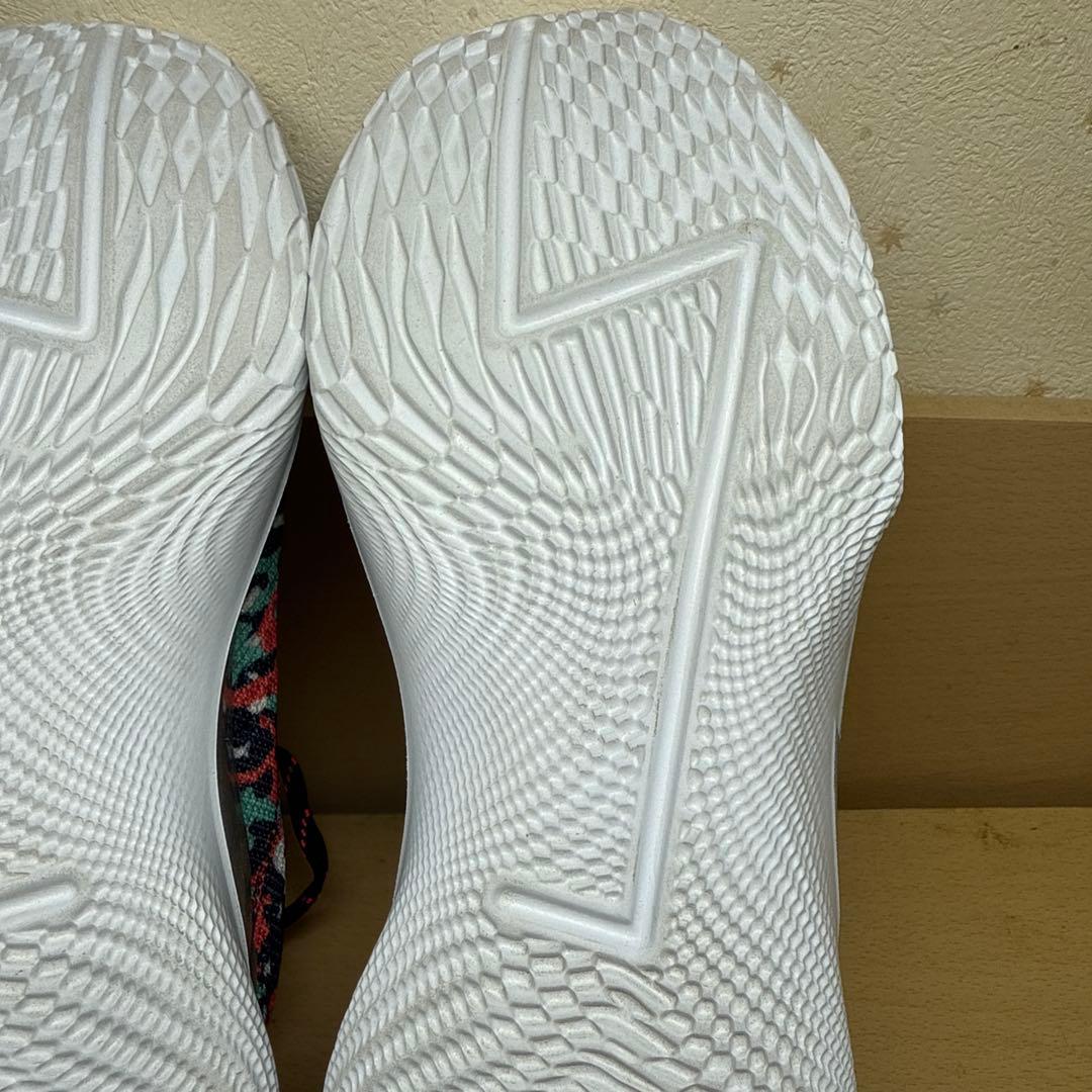 Under Armour カリー1low flotroバスケットボールシューズ