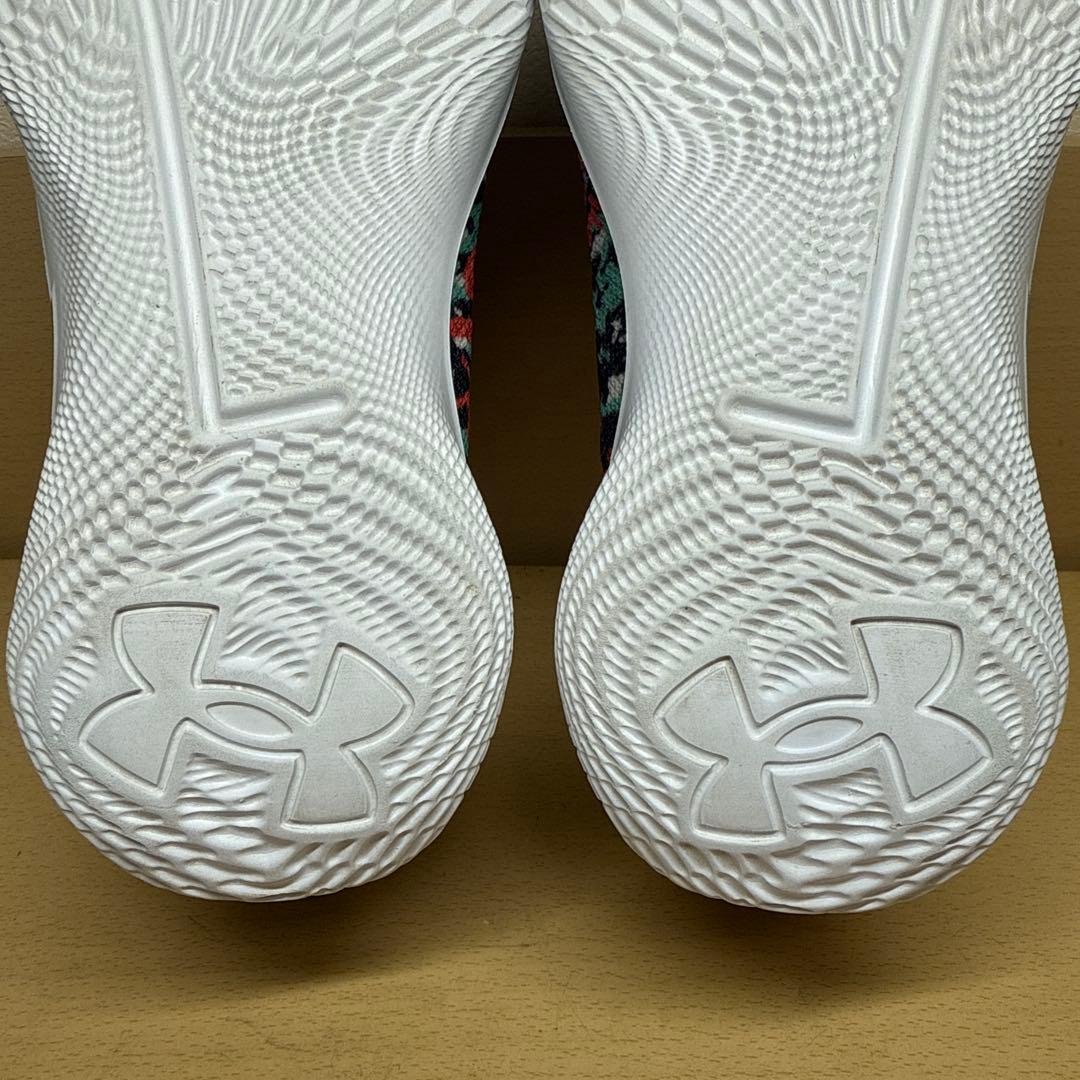 Under Armour カリー1low flotroバスケットボールシューズ
