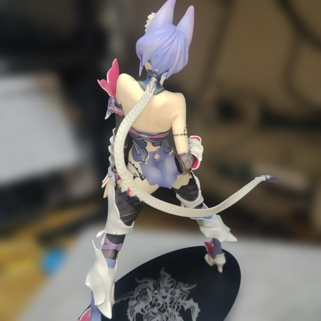 ルーンナイト(ウーリェ) セブンスドラゴンIII 1/7 フィギュア