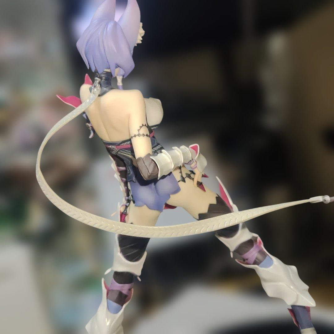 ルーンナイト(ウーリェ) セブンスドラゴンIII 1/7 フィギュア