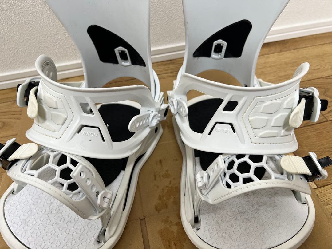 UNION STRATA White 21-22 Mサイズ
