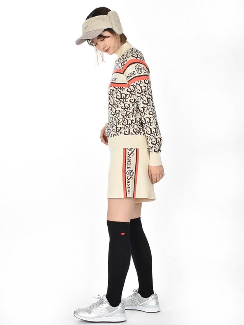 Sandie セットアップ　ロゴジャガードモックネックニット　ショートパンツ
