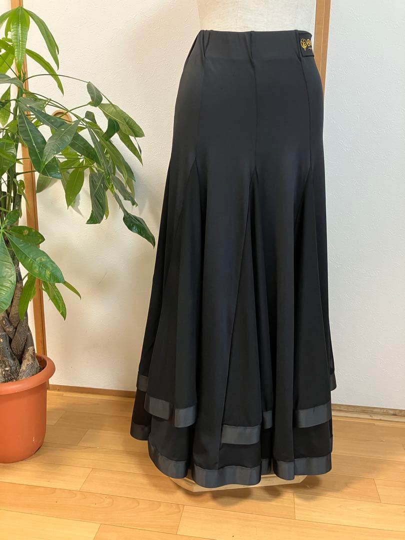 社交ダンススカート　レッスンウェア　社交ダンス練習着　新品　M〜L 舞台衣装