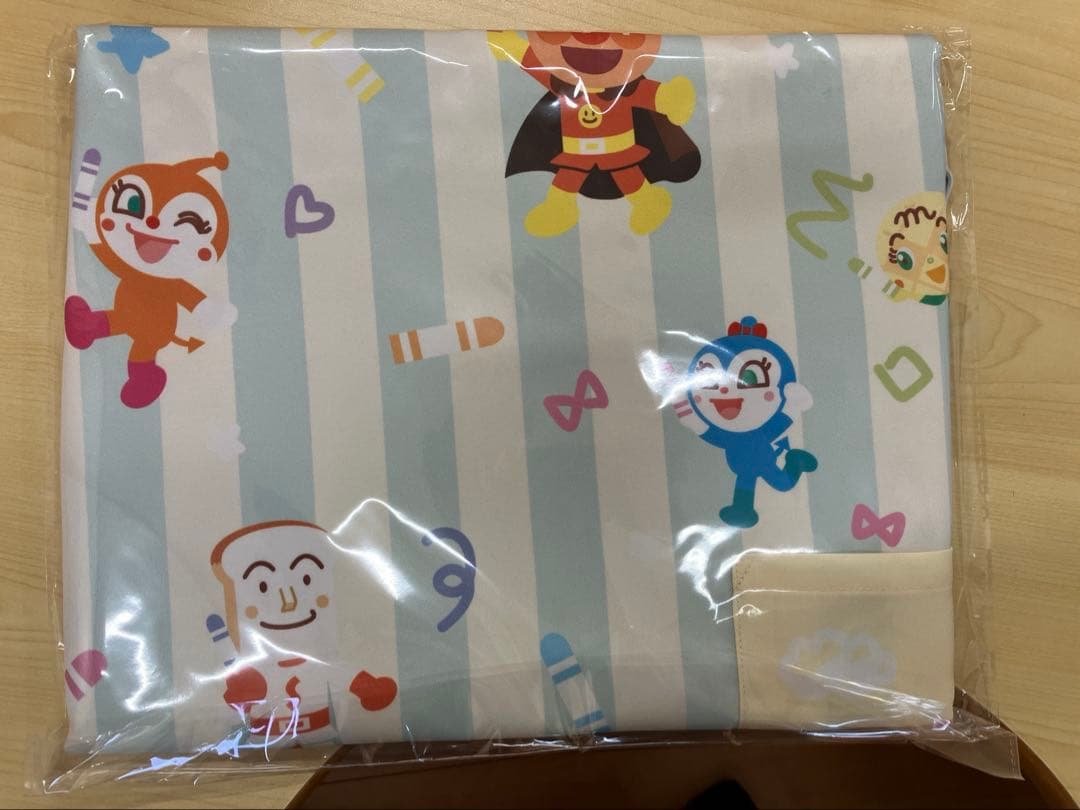 あやんさん専用！新作！アンパンマン　エプロン　保育士　フレーベル館
