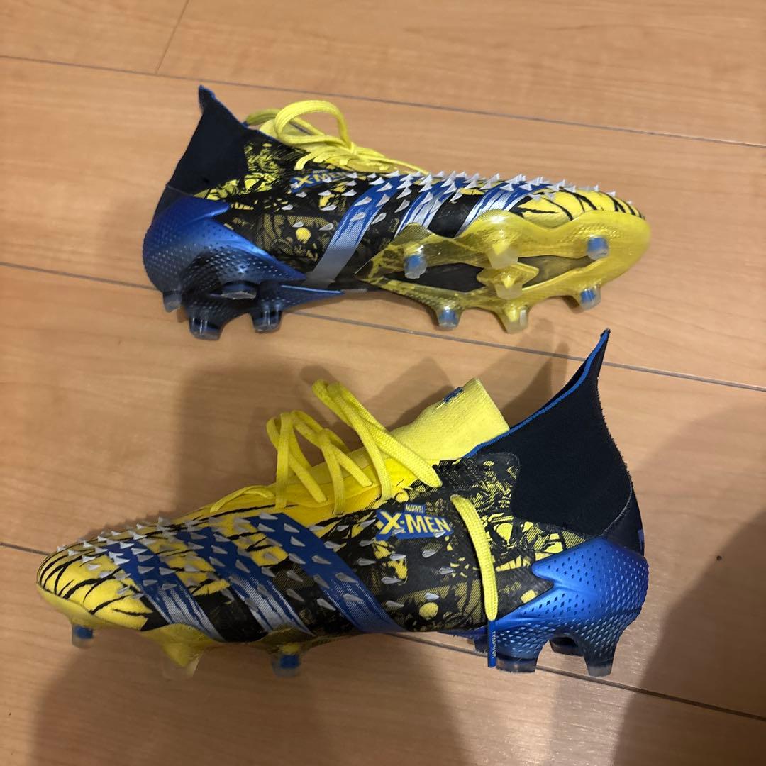 adidas PREDATOR FREAK.1 FG サッカースパイク　23.5