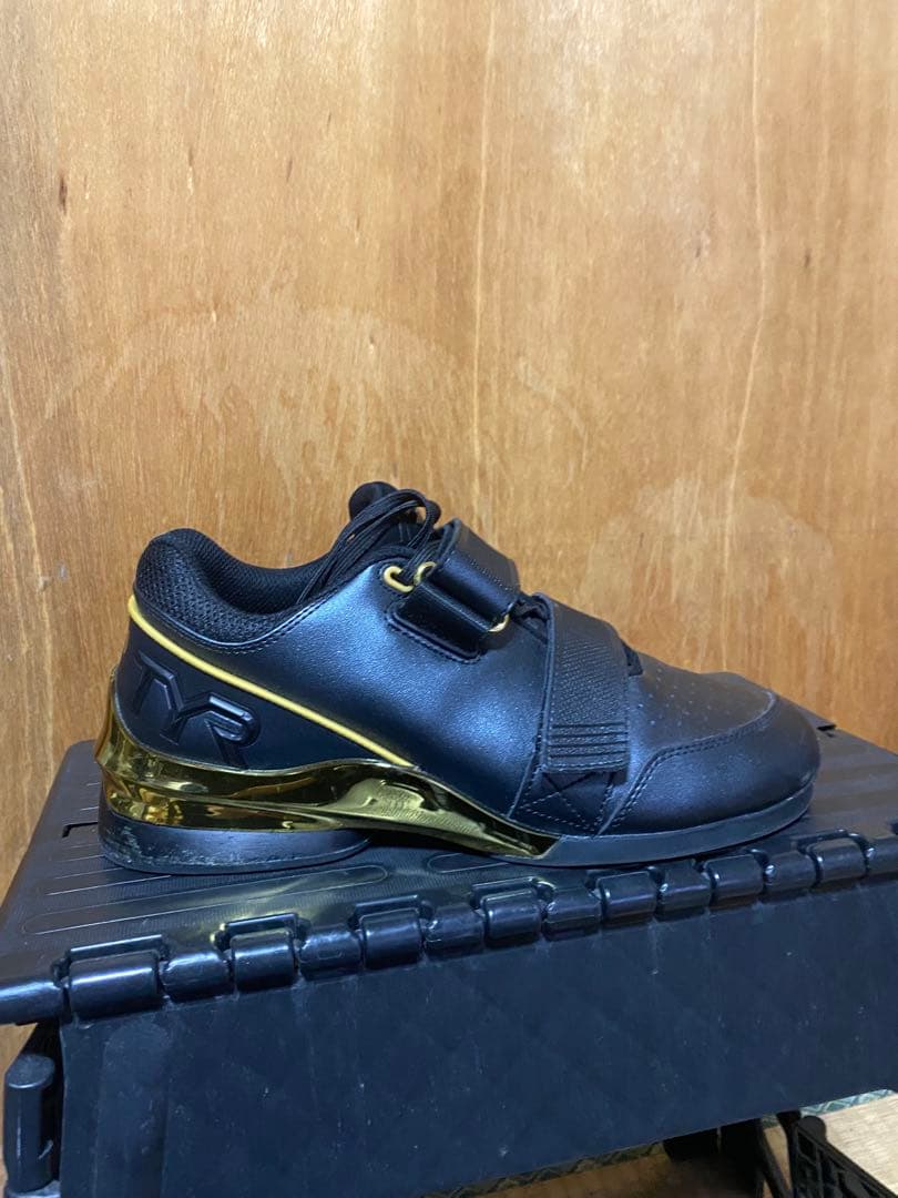 TYR Force 1 Elite ブラック／ゴールド サイズ25.9㎝