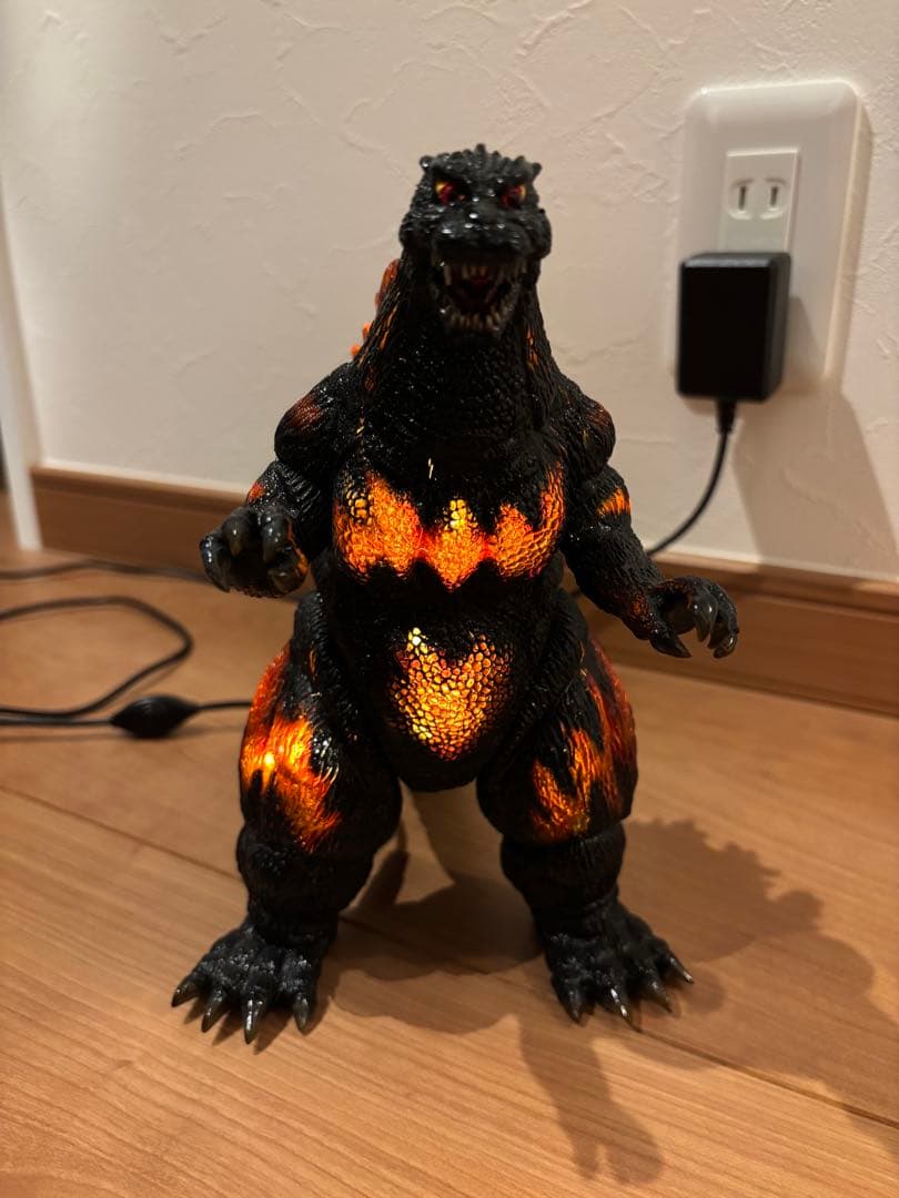 西*彦様 バーニングゴジラ フィギュア（塗装発光改造）