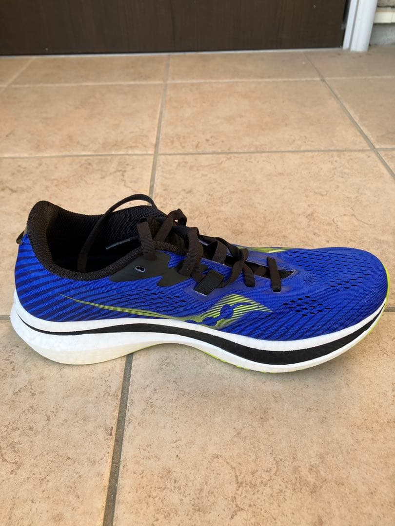 Saucony エンドルフィンプロ2 26.5センチ　ランニングシューズ
