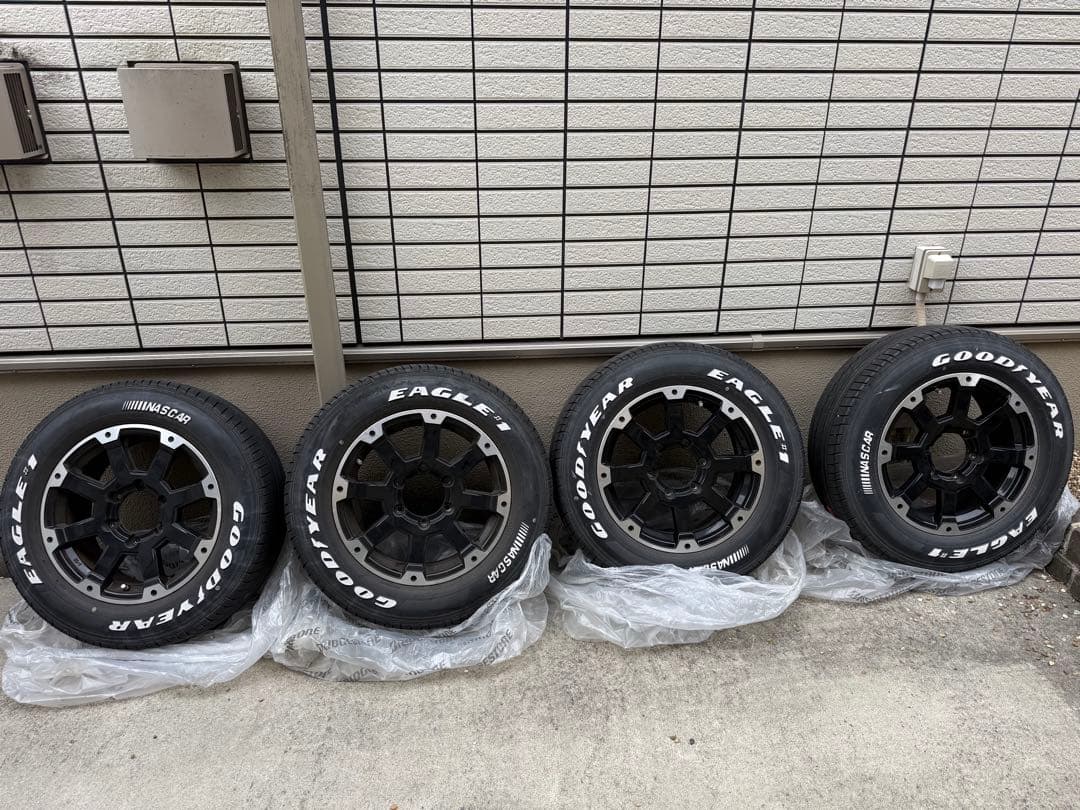 ハイエース 16インチ タイヤホイールセット
