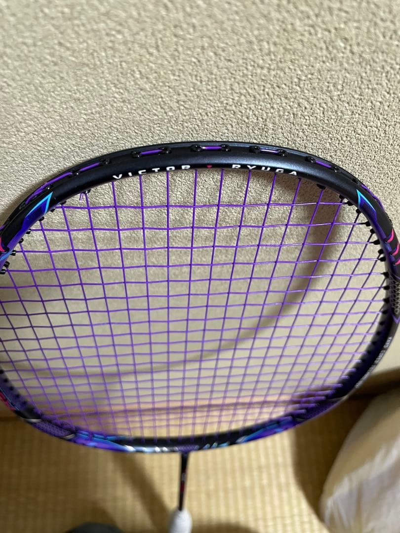 奈良岡功大選手使用ラケットヴィクターバドミントンラケット