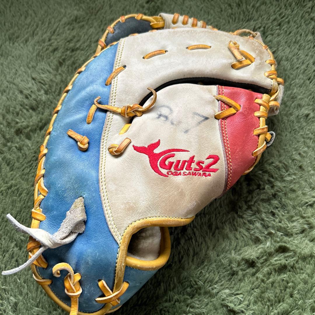 た*ん様 ⚾️ミズノ製⚾️ ✊ガッツ小笠原道大選手✊ ⚾️硬式野球グローブ⚾️