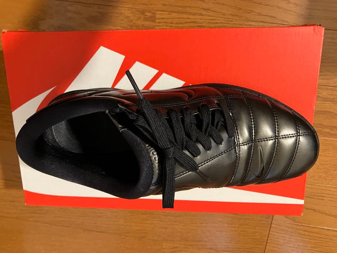 Nike ナイキ　トータル90 フットサルスニーカー