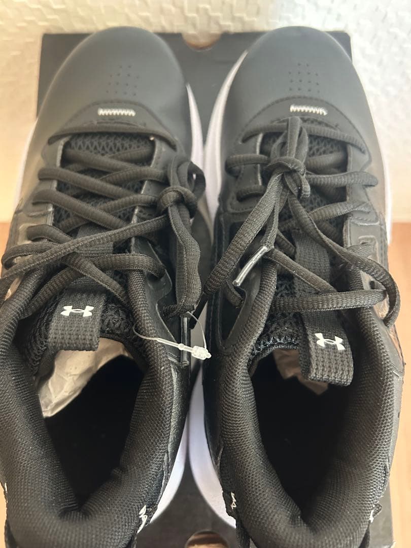 UNDER ARMOUR アンダーアーマー　バッシュ　24.5cm