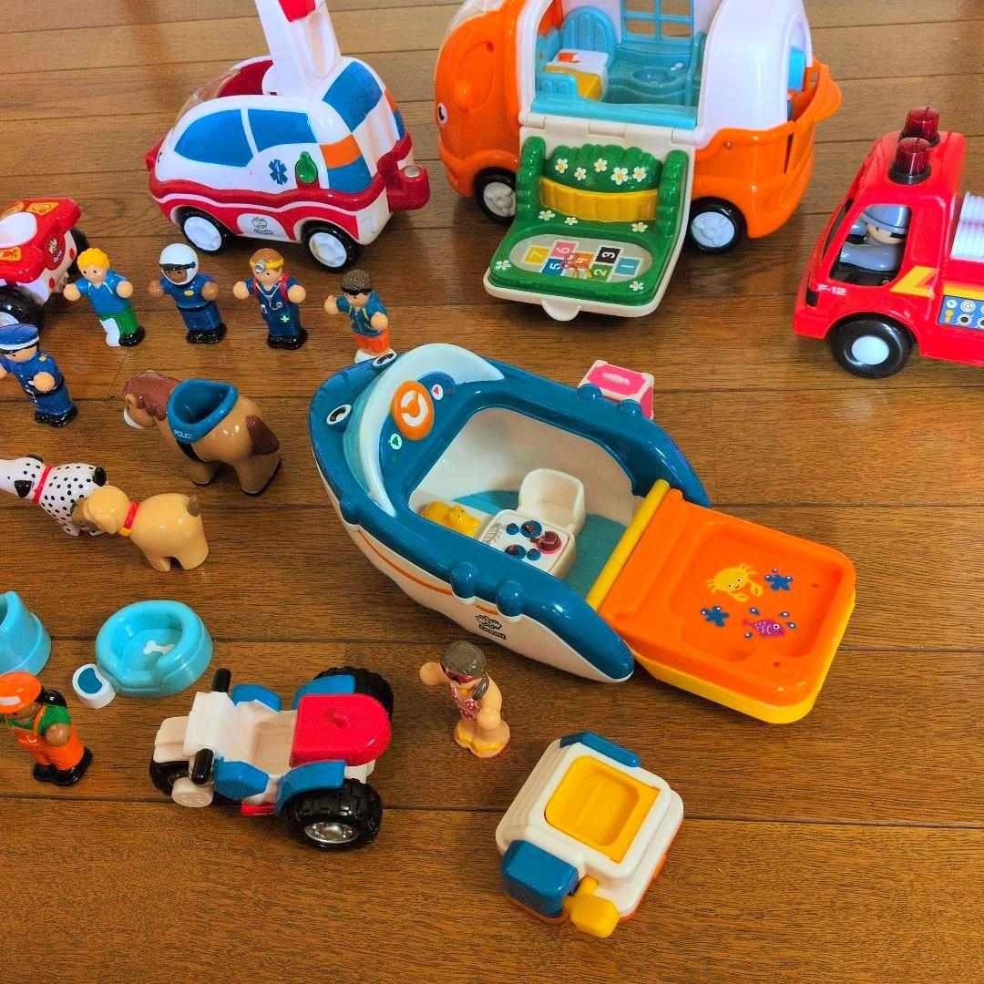 WOW Toys ワオトイズ　消防車　船　車セット　知育玩具　仕掛おもちゃ　海外