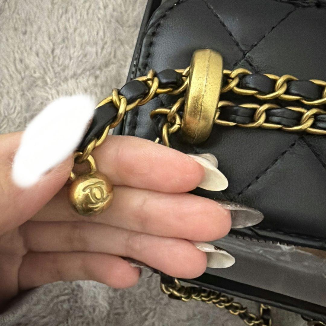 新品未使用品！ノベルティーCHANEL ブラック レザー ショルダーバッグ