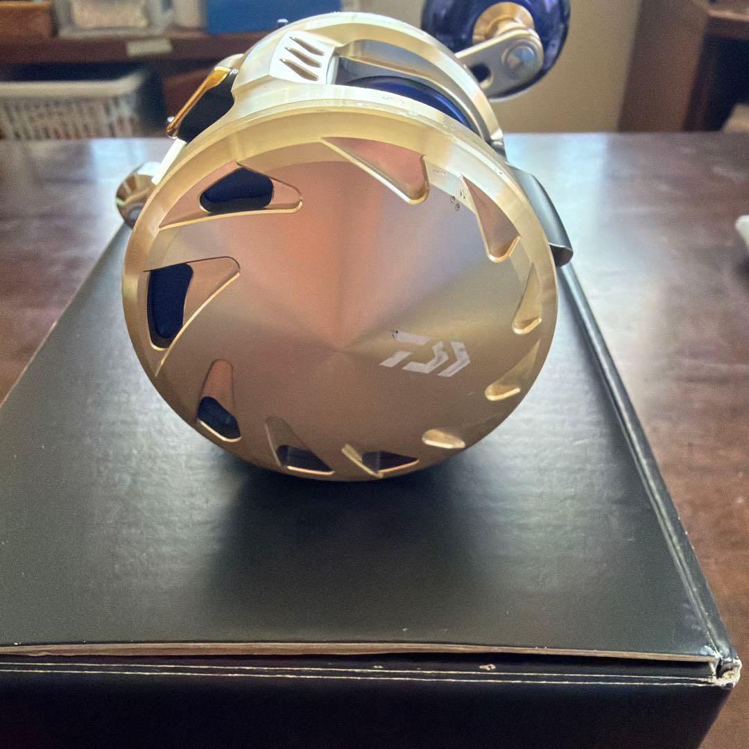 DAIWA MILLIONAIRE BASARA 両軸リール200H右ハンドル