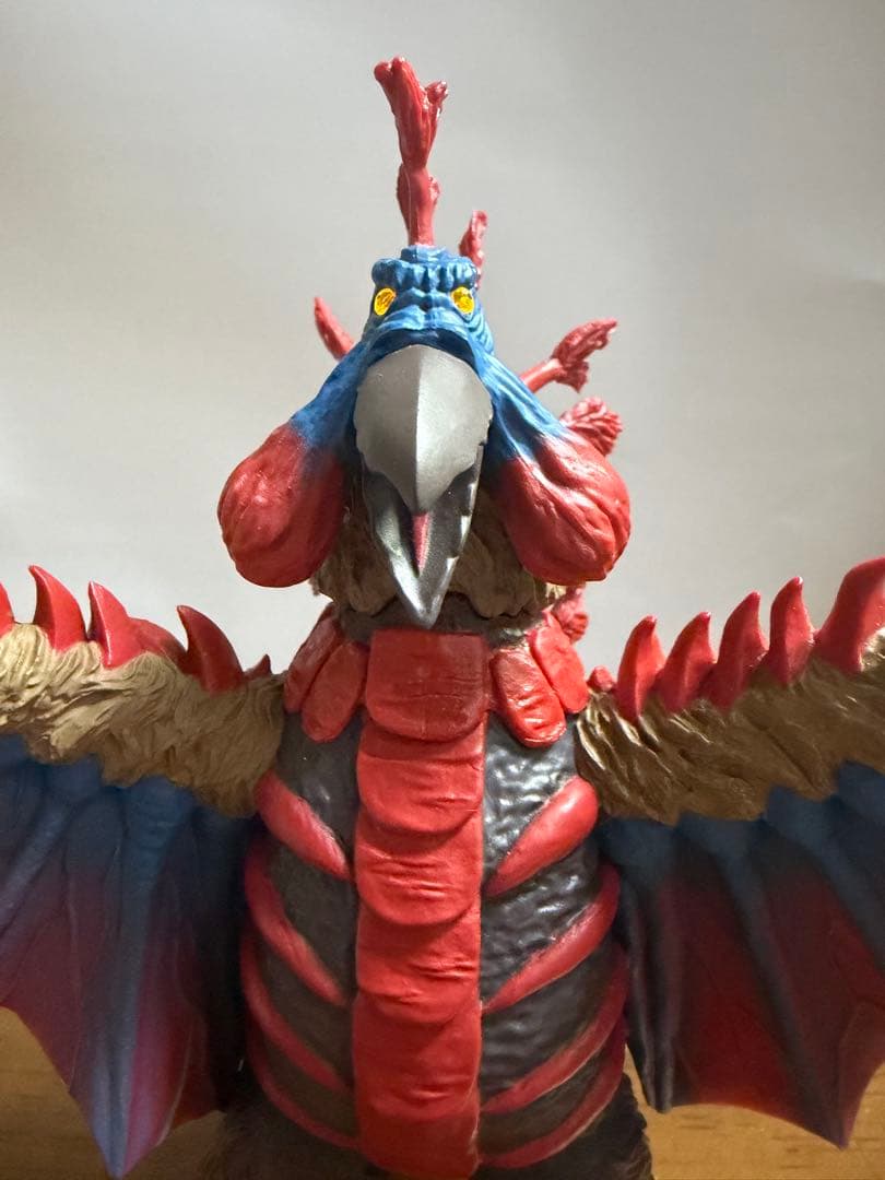 ウルトラマン　アルティメットルミナス　バードン