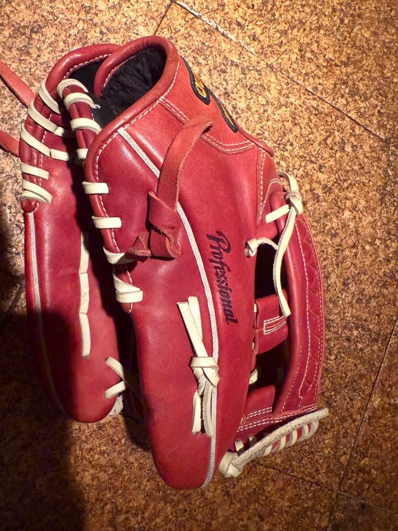 Mizuno Professional 軟式グローブ レッド
