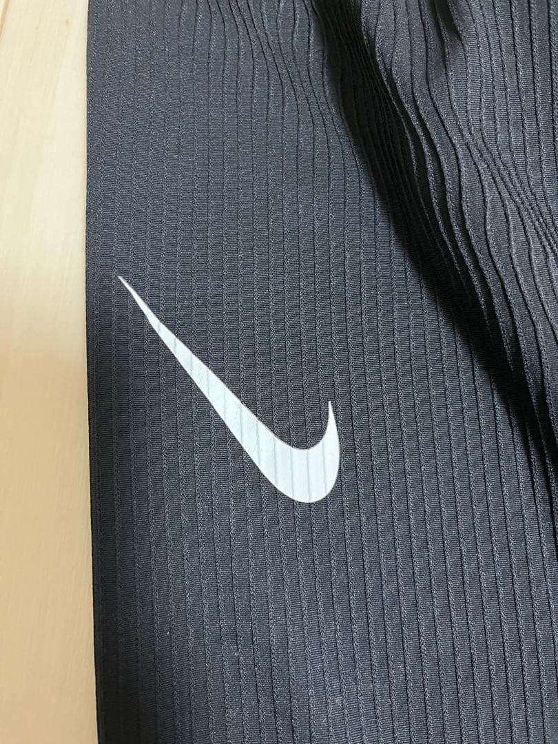 NIKEブラック エアロスイフト　ロングタイツ Sサイズ