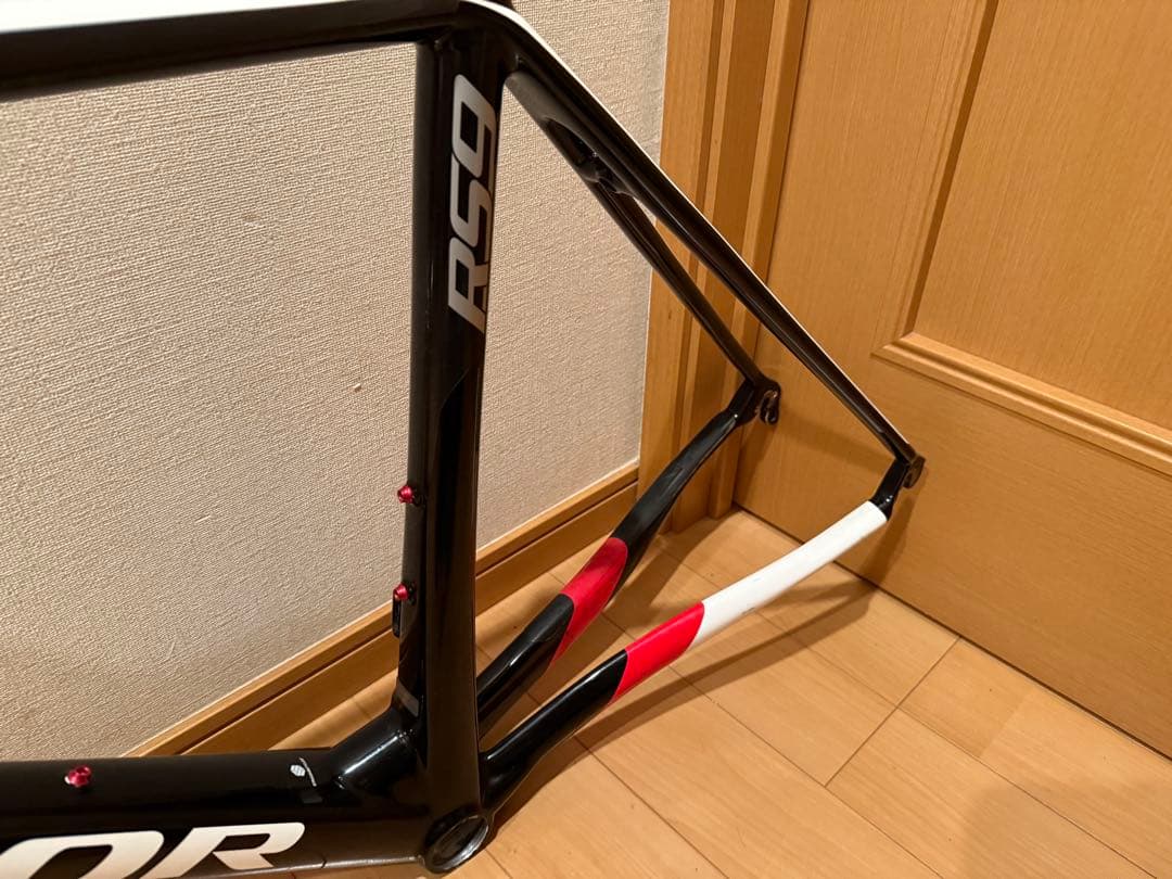 BRIDGESTONE ANCHOR RS9 カーボンフレーム