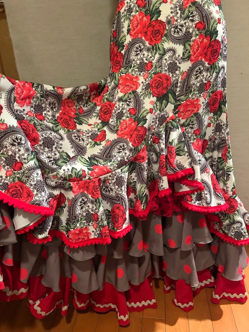 マリキータ　中古美品　ファルダとベストセット 花柄