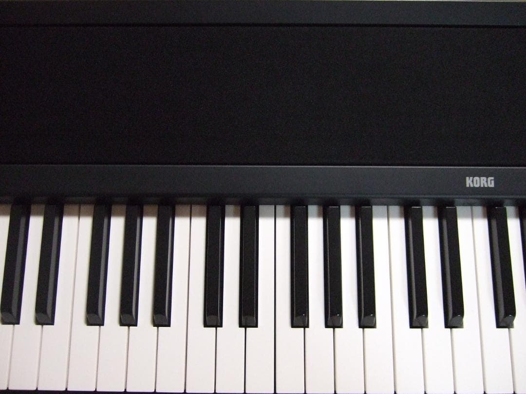 KORG B2-BK 電子ピアノ 88鍵 スタンド・ペダル・ヘッドホン付 送料込