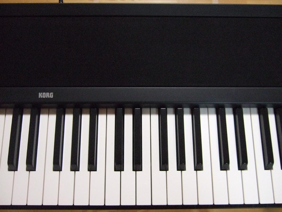 KORG B2-BK 電子ピアノ 88鍵 スタンド・ペダル・ヘッドホン付 送料込