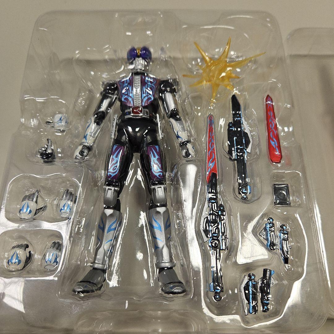 S.H.Figuarts 仮面ライダー　ダークライダー３点セット