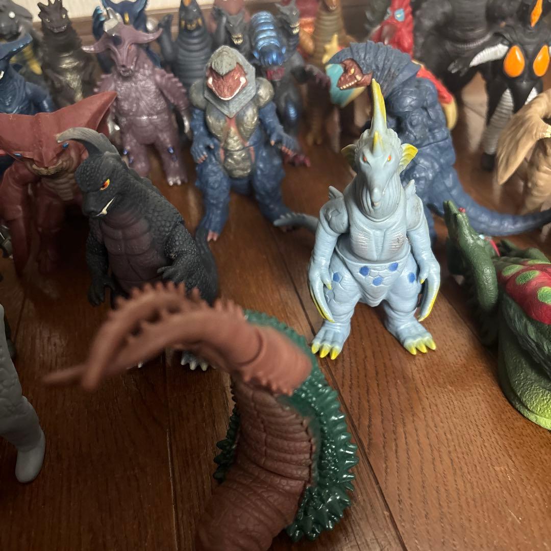 怪獣フィギュアセット 27体