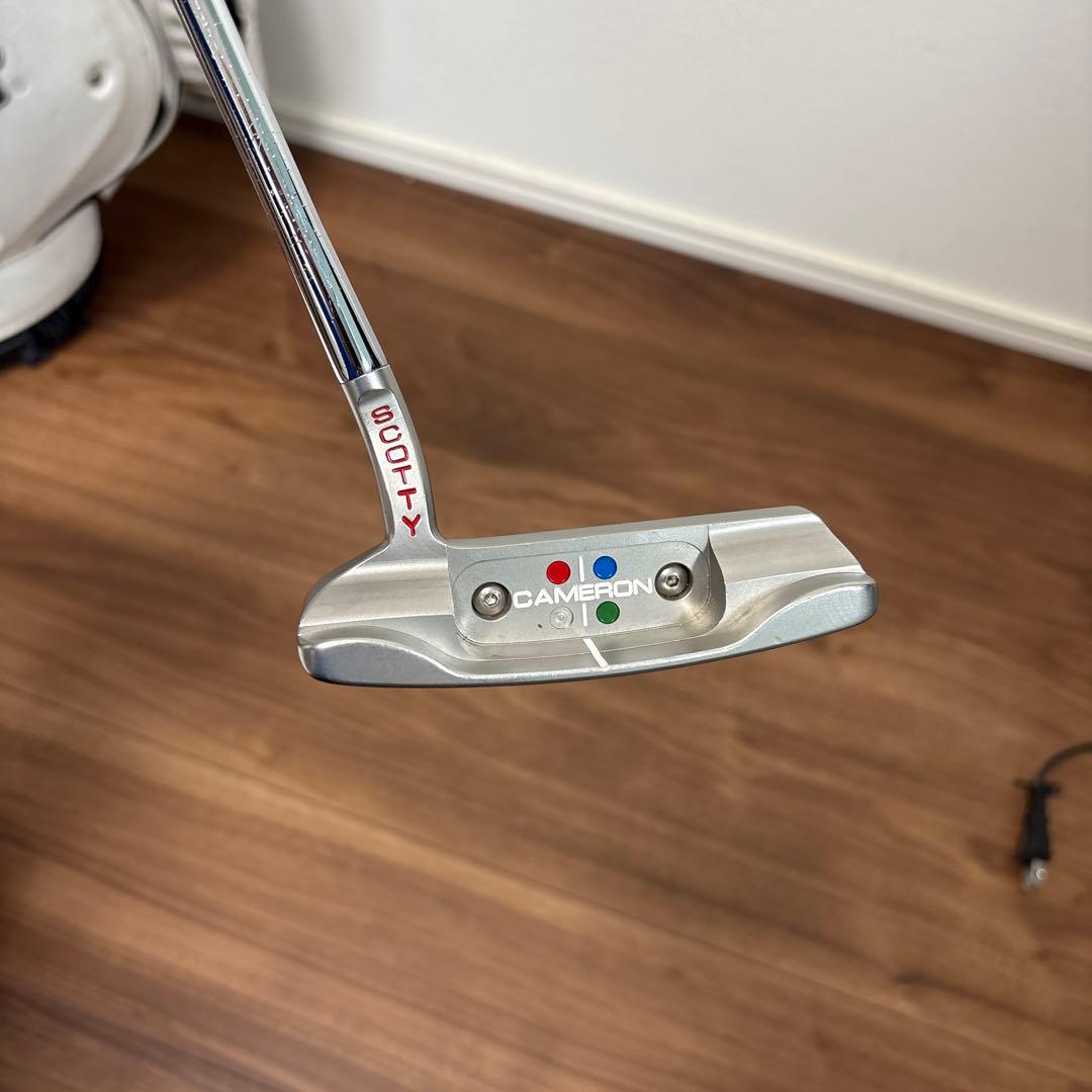 Titleist ホワイトキャディバッグ クラブ付き