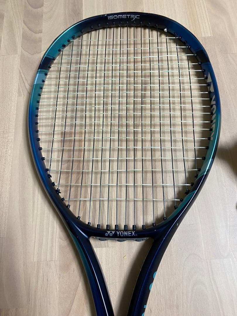 美品‼︎YONEX EZONE 100 ⭐︎ 2022年モデル⭐︎