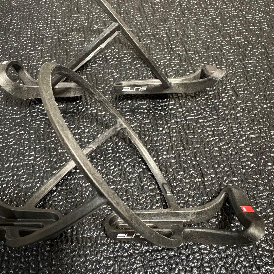 【美品】エリートElite Carbon T-Race ボトルケージ