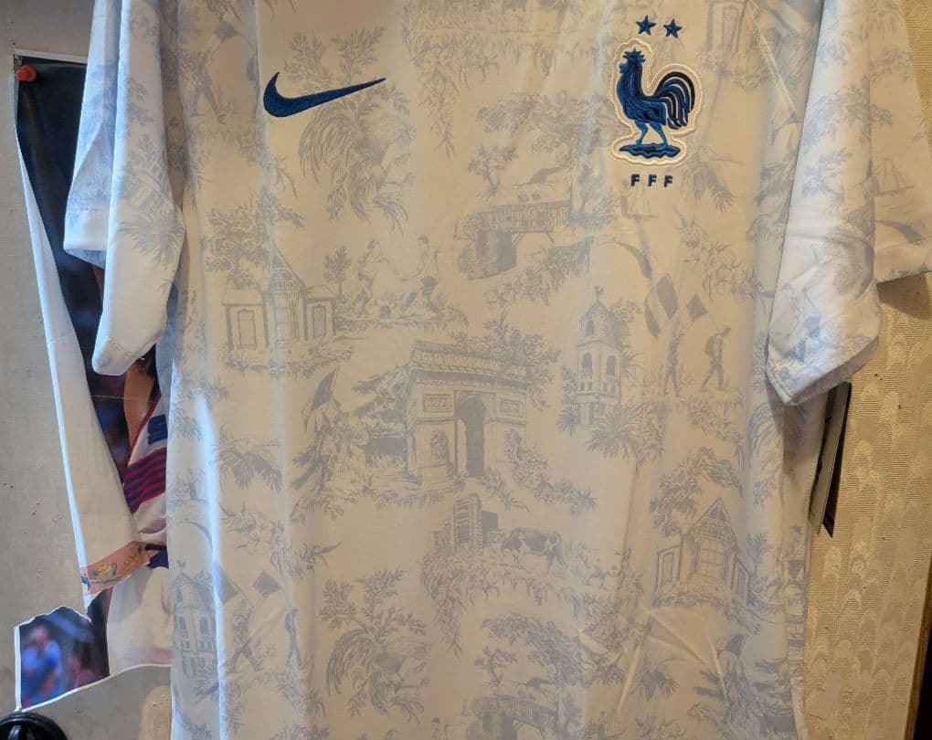 フランス代表 2022 アウェイユニフォーム(新品タグ付き袋付き)