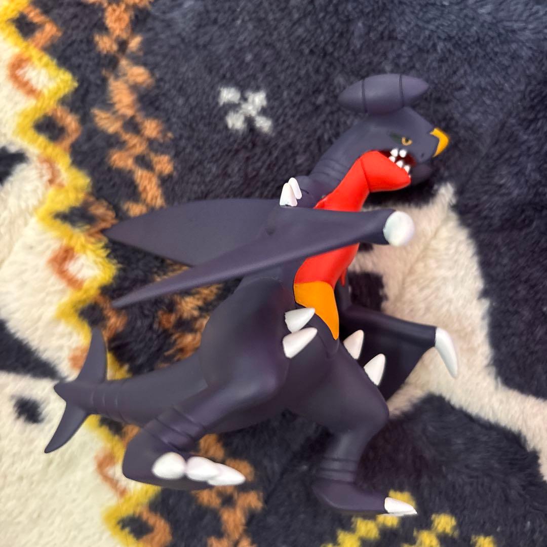 ポケモンスケールワールド　ガブリアス　フカマル　2体セット！