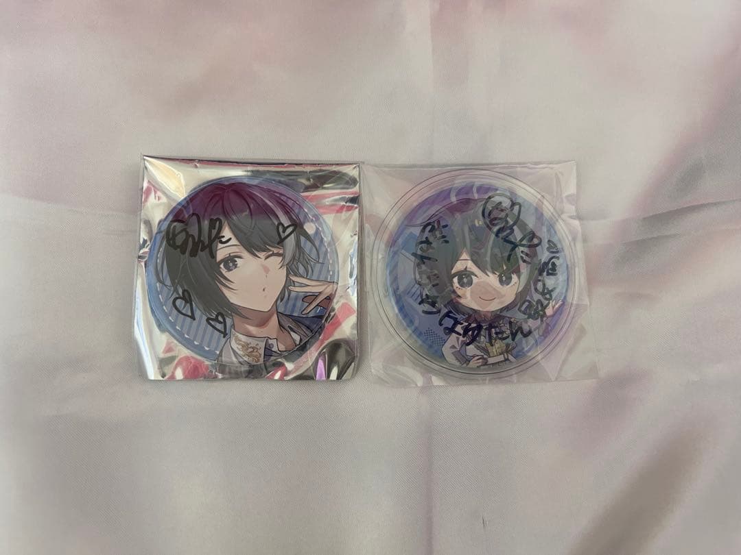 くらわん なゆた サイン入り缶バッジセット