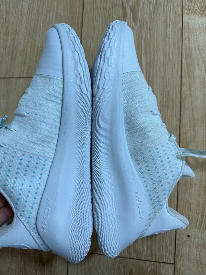 廃盤 Under Armour CURRY4 Low Flotroカリー NBA