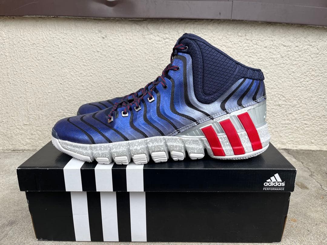 新品未使用 adidas crazyquick 2バッシュ スニーカー 33cm