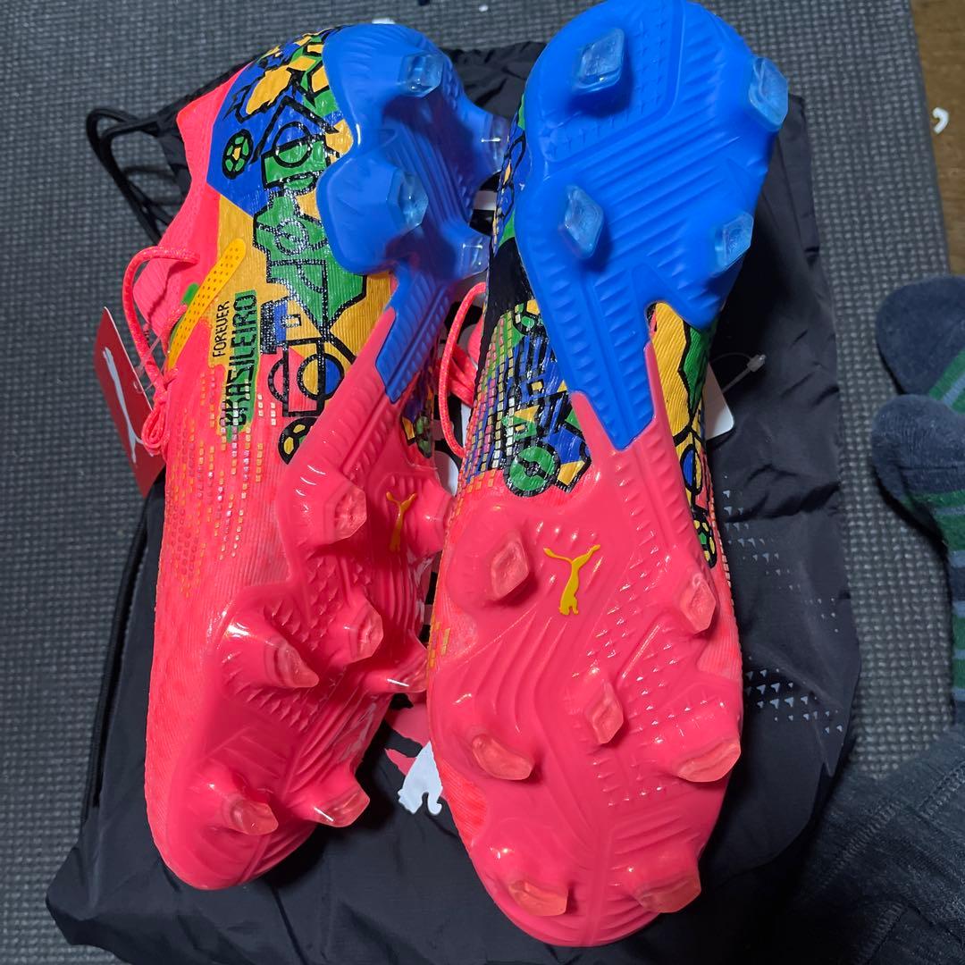 新品プーマ　フューチャー7アルティメットNGR CO￼PA FG 27㎝