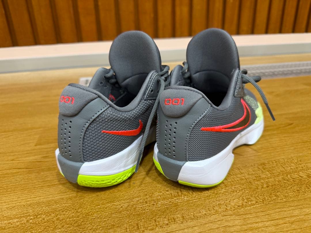NIKE GTカットアカデミー(グレー)