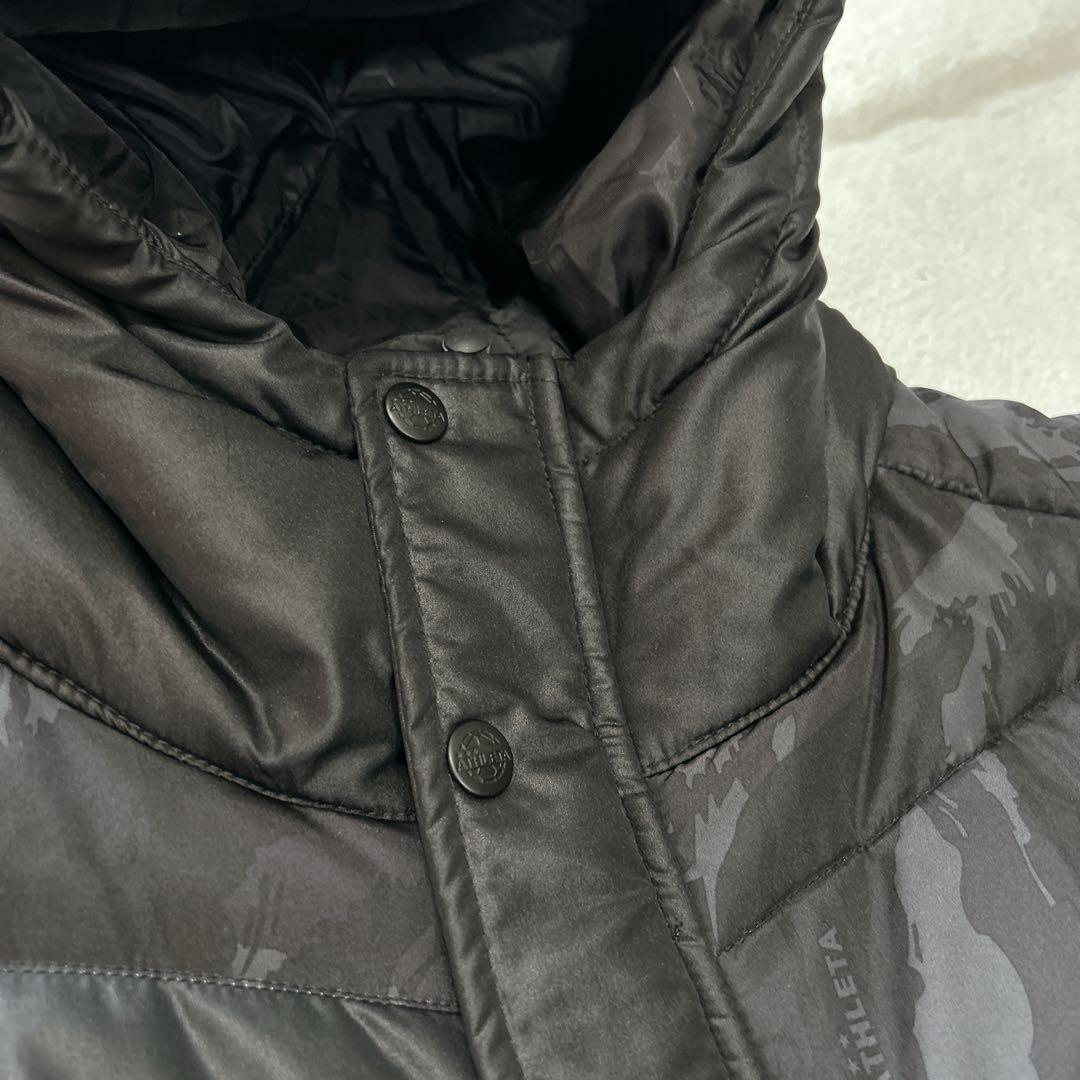 【美品】アスレタATHLETA フード付きロングベンチコートキッズ160黒カモ
