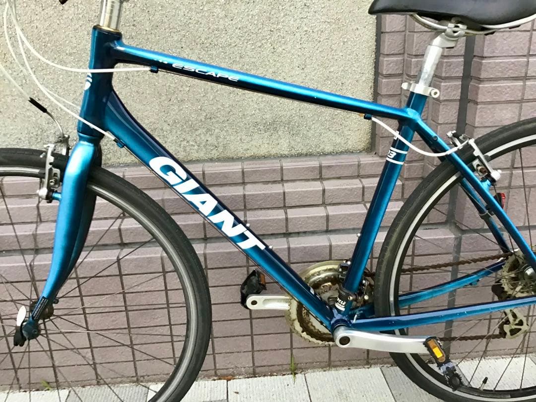 GIANT エスケープ クロスバイク ESCAPE R3 M 24段　東京