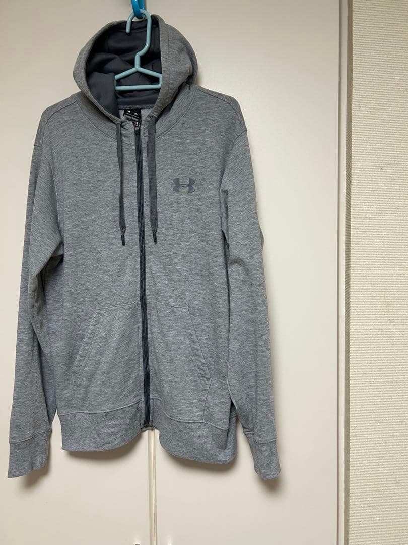 under armour ジャージセットアップ　グレー LG