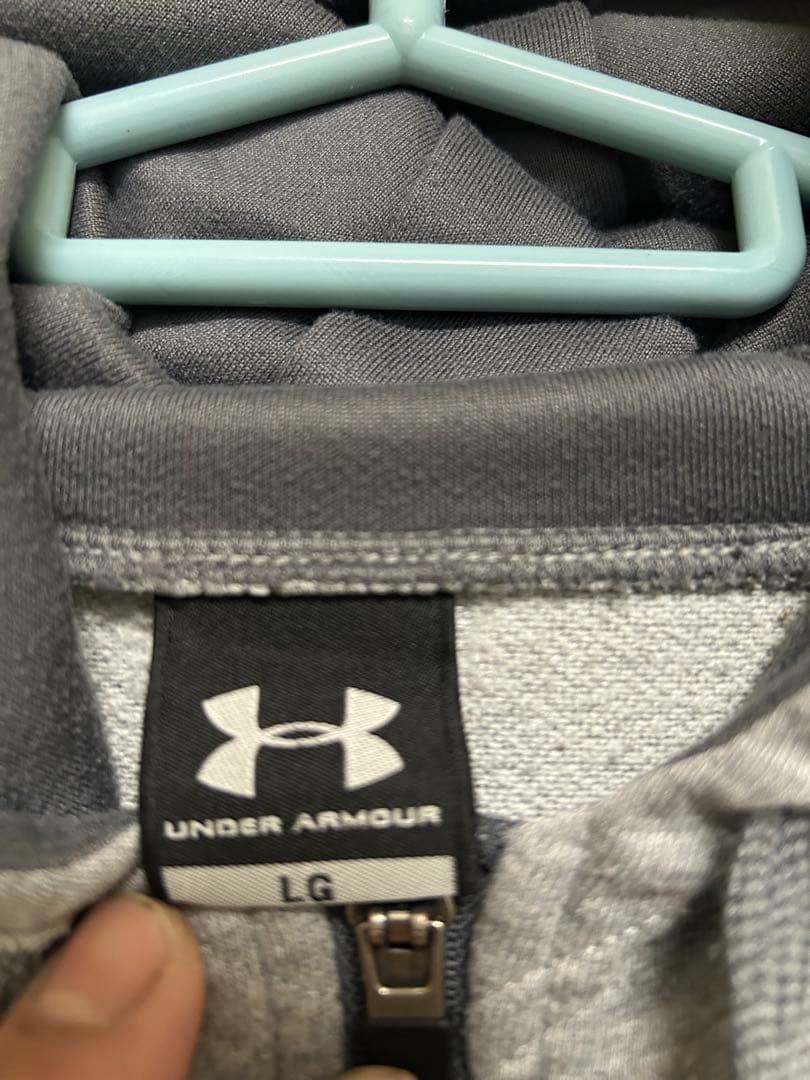 under armour ジャージセットアップ　グレー LG