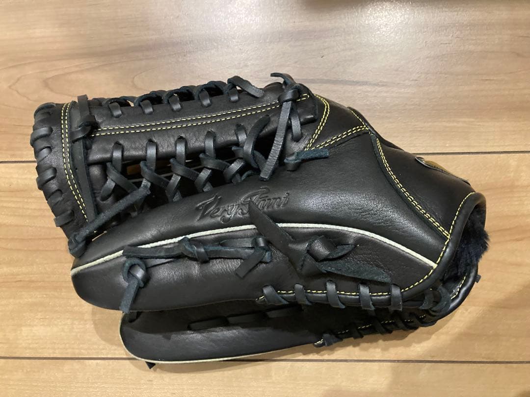 Mizuno ブラック 軟式グローブ 左投げ