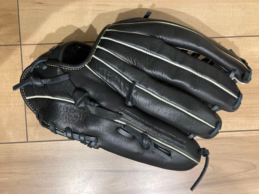 Mizuno ブラック 軟式グローブ 左投げ