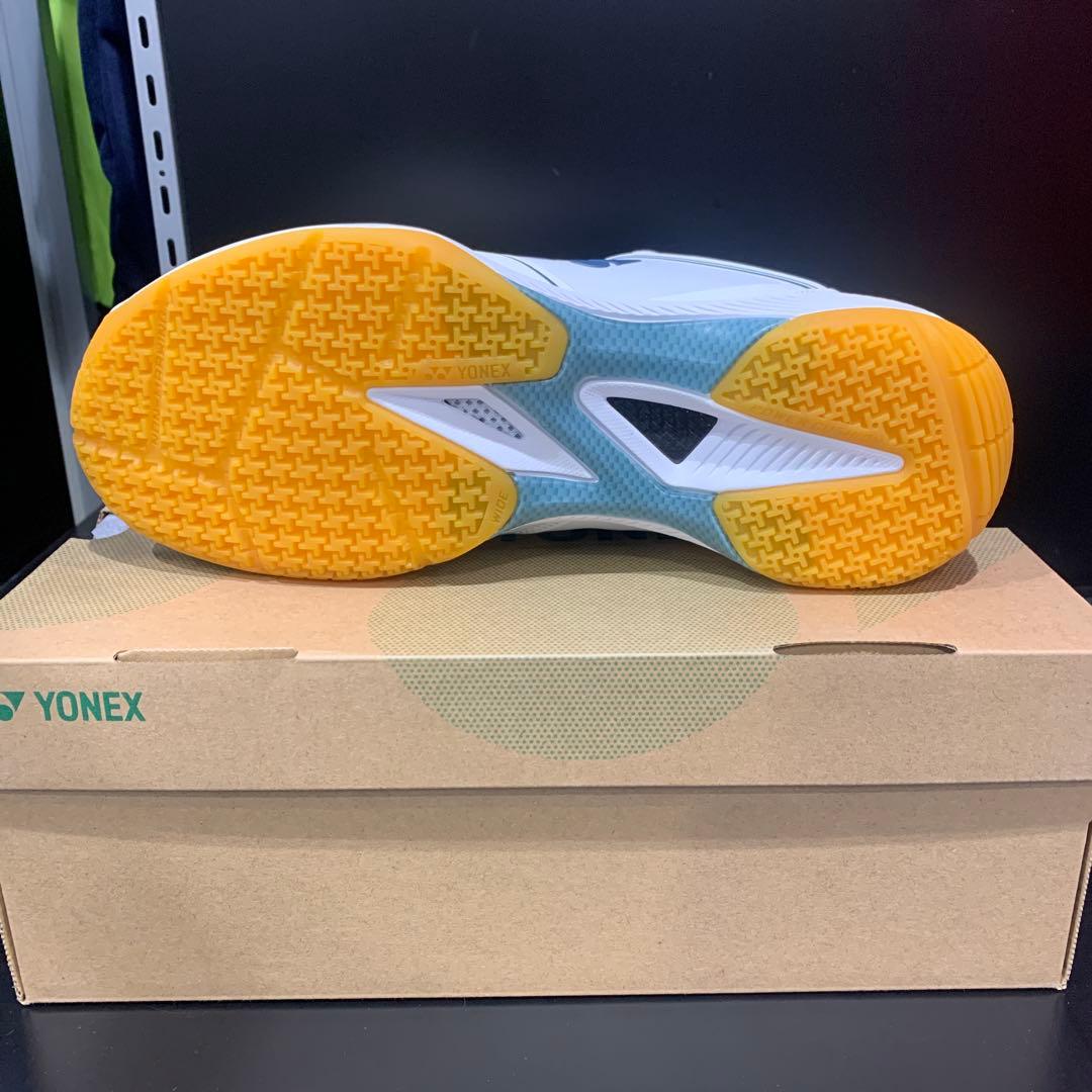 YONEX SHB-65Z4W1 バドミントンシューズ 27.0cm ホワイト