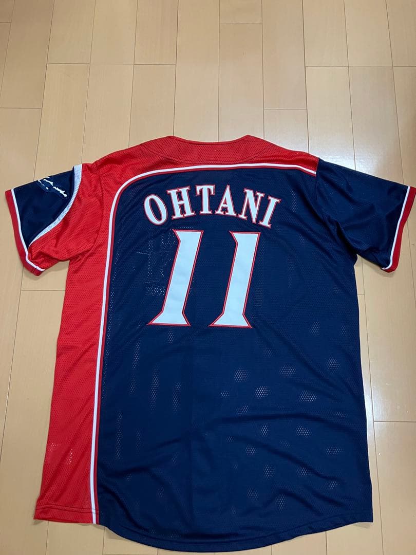大谷翔平　ユニフォーム　北海道日本ハムファイターズ　アンビシャス　赤　レッド