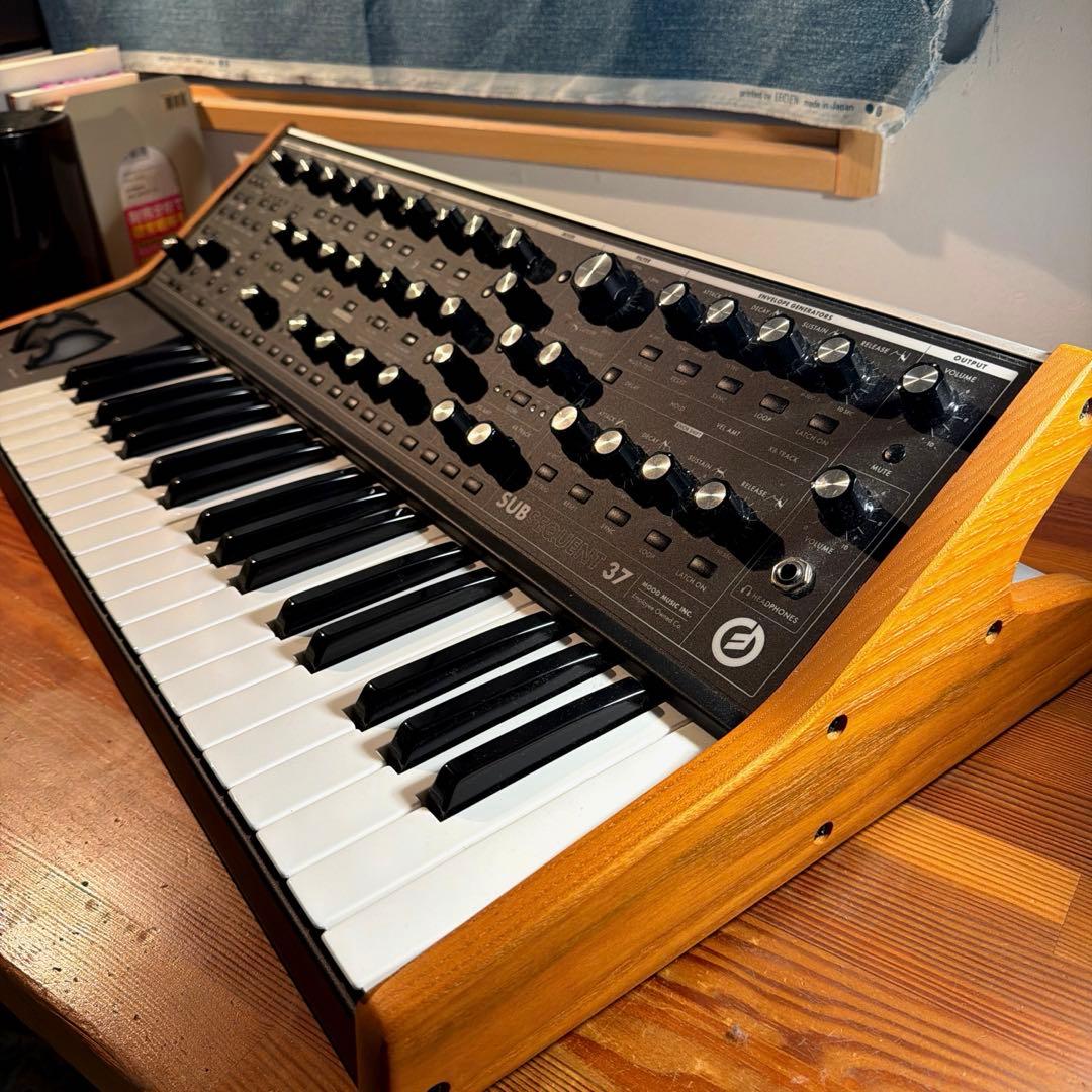 鍵盤楽器 moog Subsequent 37